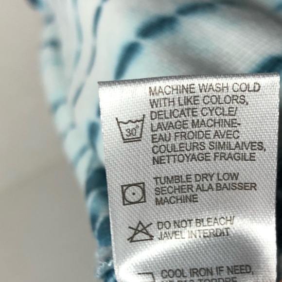 Chaser Vintage Rib Cross Back VNeck Shirttail Tank Size M - Picture 9 of 9